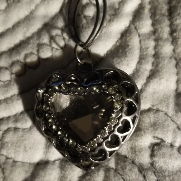 Heart necklace black - Picture 5 of 6